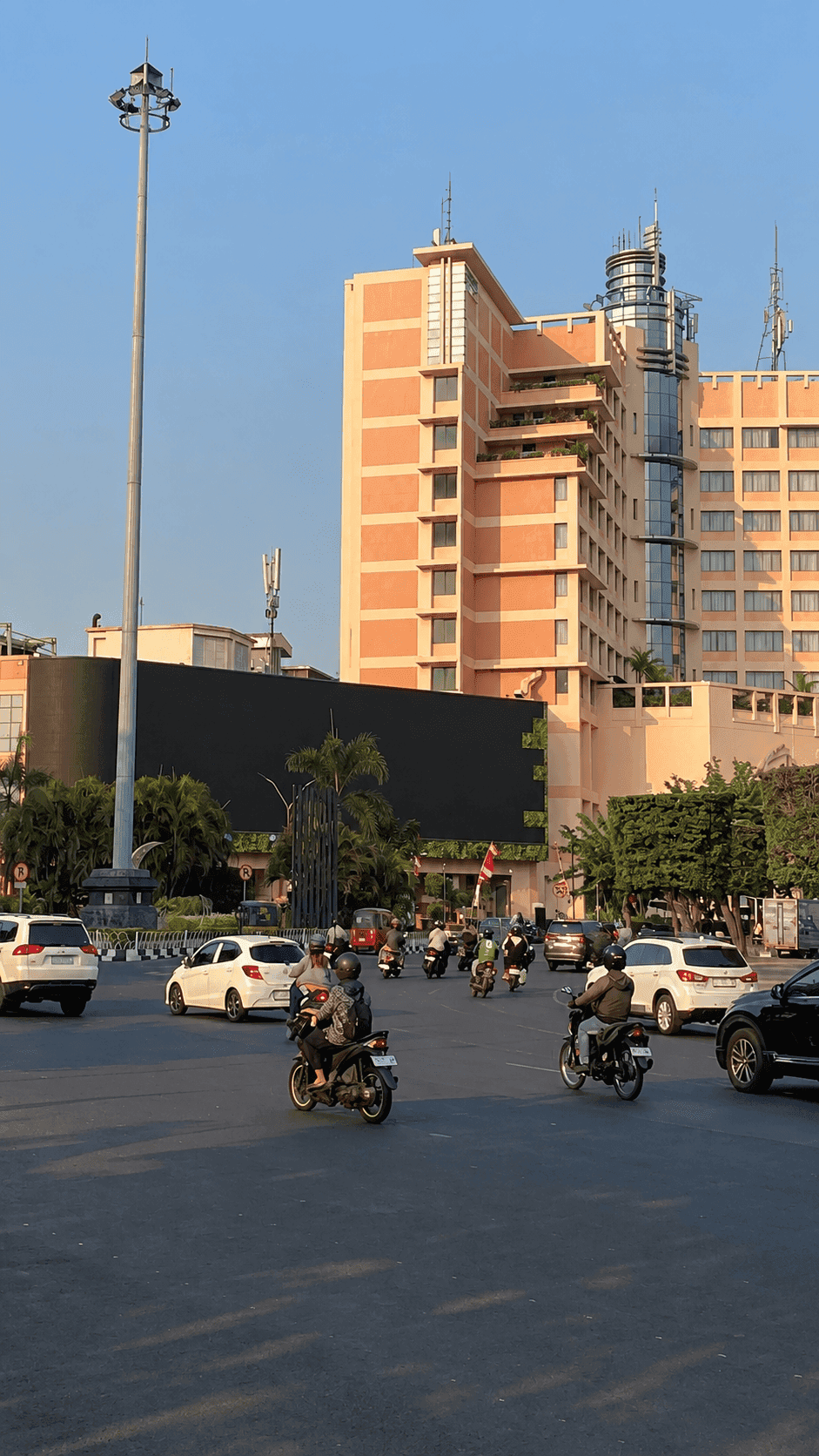 led videotron simpang lima semarang konstruksi visitiga media